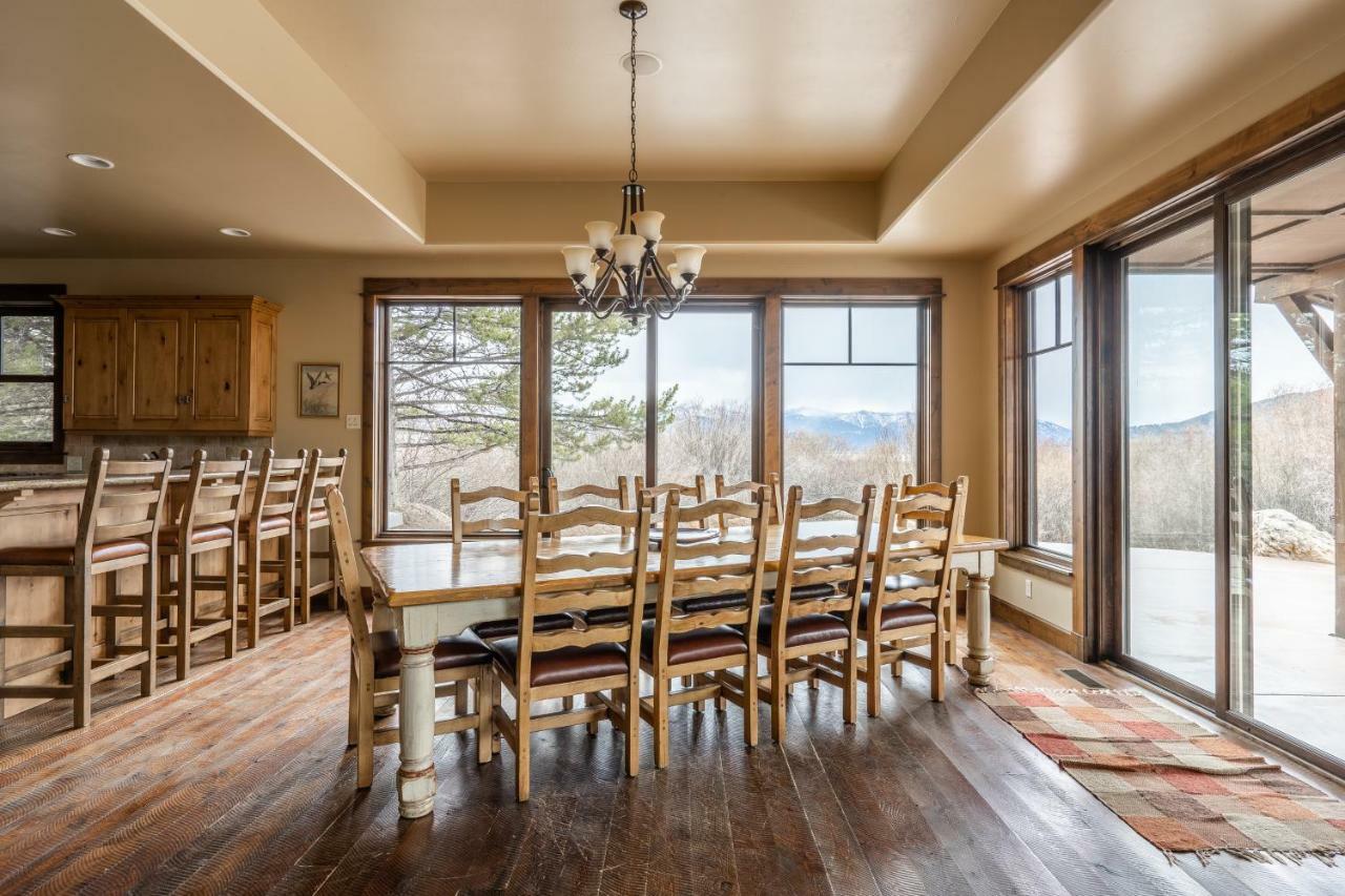 Rainbow Point Sabo Cabin West Yellowstone Bagian luar foto